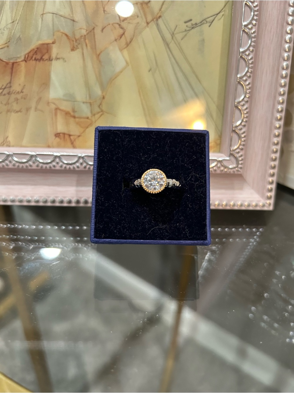 Cubic Zirconia Milgrain
Bezel Set Hammered Ring Size 8
- Women's Jewelry